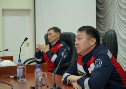 Первый заместитель генерального директора ТОО «Магистральный Водовод» Досбол Бекмагамбетов встретился с трудовым коллективом головной насосной станции «Кигач»